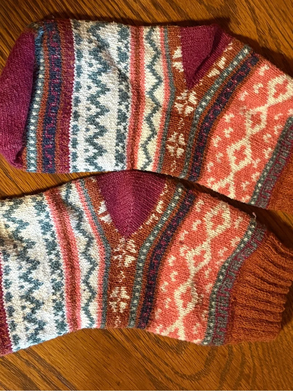 10 pairs of multi colored striped socks, women’s sz medium